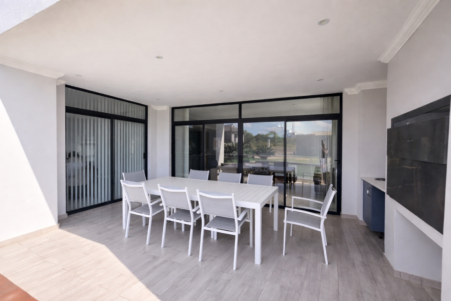4 Bedroom Property for Sale in The Islands Estates North West